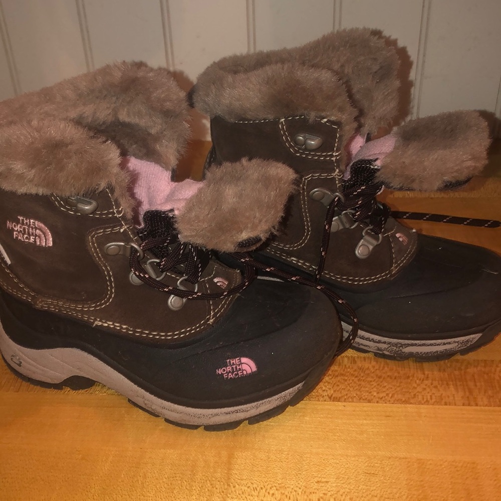 Girls north face mcmurdo boots